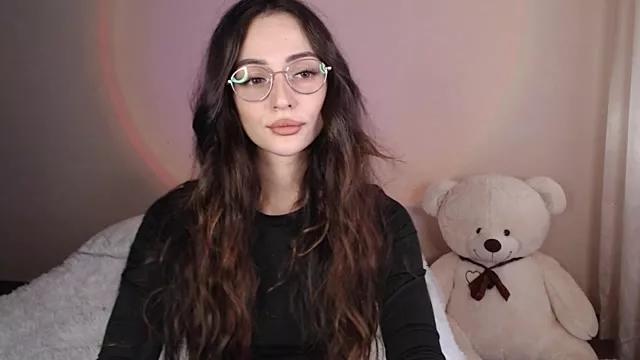 Explore our live girls sluts from our Custom and Multi clubs and checkout exclusive access to highly interactive content, such as shape, hair, titties, pussy type and many more.