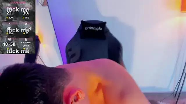Im_Juaniito from StripChat is Freechat