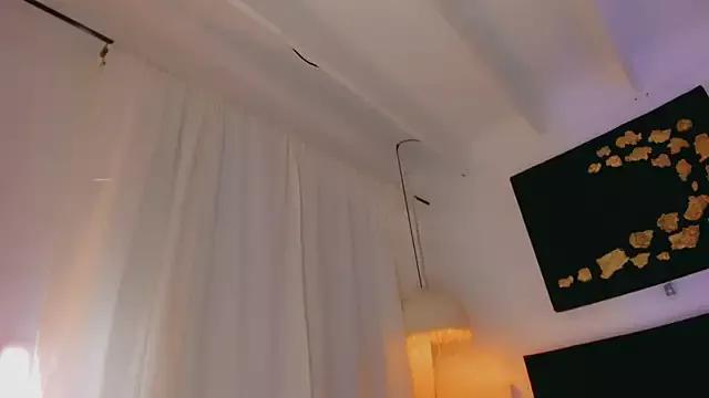 Im_Shannon_44 from StripChat is Freechat