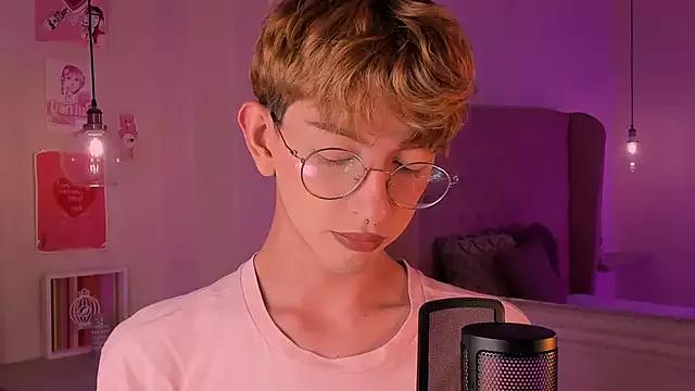 imDamiano from StripChat is Freechat