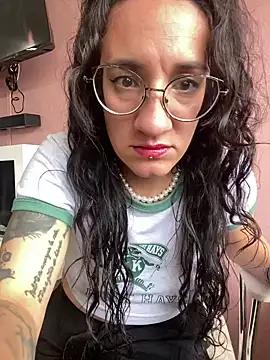 Explore our live girls sluts from our Custom and Multi clubs and checkout exclusive access to highly interactive content, such as shape, hair, titties, pussy type and many more.
