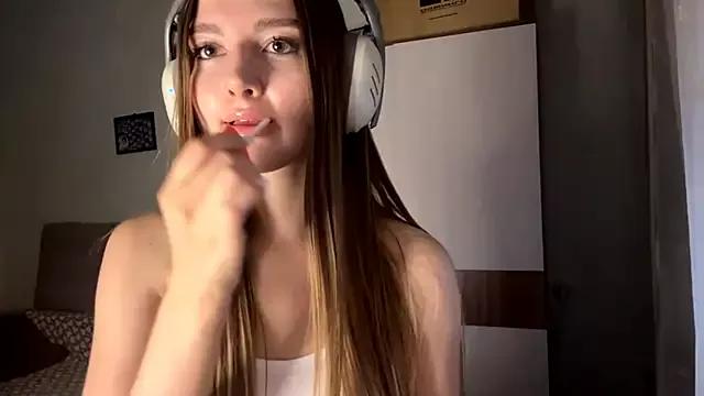 imnearyou from StripChat is Freechat