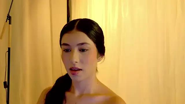 Explore our live girls sluts from our Custom and Multi clubs and checkout exclusive access to highly interactive content, such as shape, hair, titties, pussy type and many more.