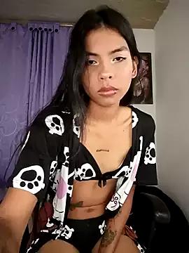 Explore our live girls sluts from our Custom and Multi clubs and checkout exclusive access to highly interactive content, such as shape, hair, titties, pussy type and many more.