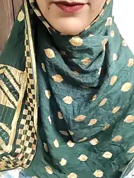 Indian-Aleena from StripChat is Freechat