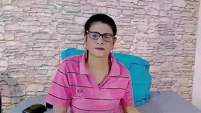 IndianAllure from StripChat is Freechat