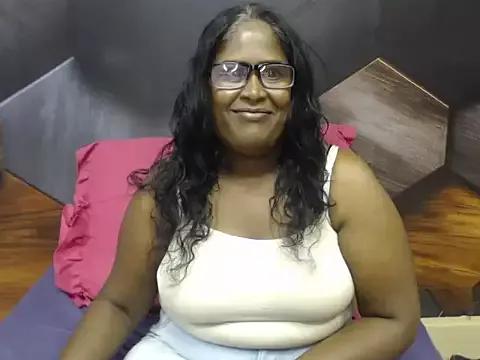 IndianDeluxe from StripChat is Freechat