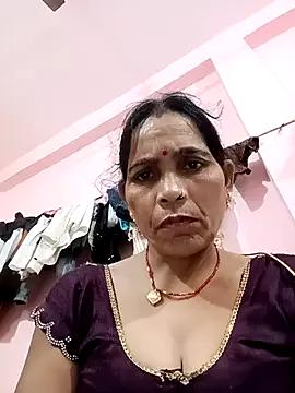 Indiangueen from StripChat is Freechat
