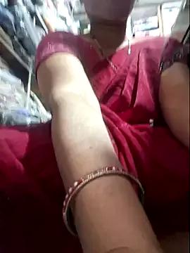 indianhotwife639 from StripChat
