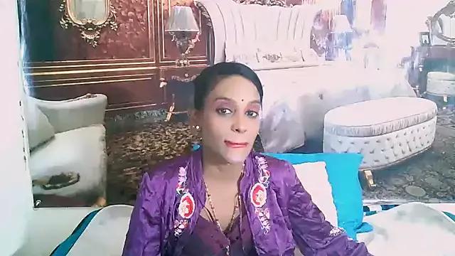 IndianLoveBug from StripChat