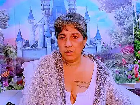 indianroxy from StripChat