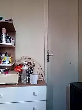 Indiazinhax from StripChat