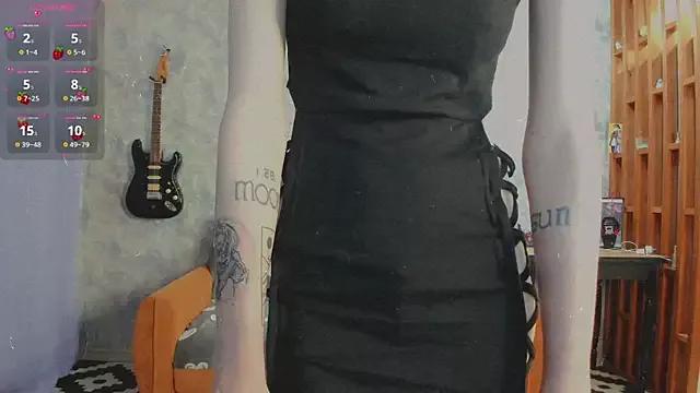 Explore our live girls sluts from our Custom and Multi clubs and checkout exclusive access to highly interactive content, such as shape, hair, titties, pussy type and many more.
