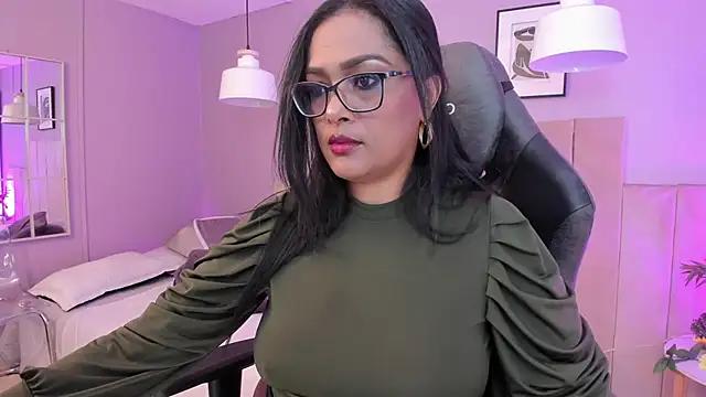 Inndrahot from StripChat