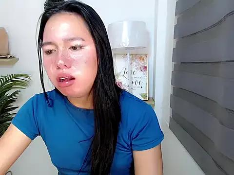 Innocent_katty from StripChat is Freechat