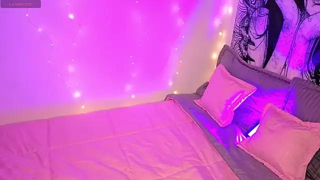 iridesa- from StripChat