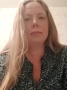 Irina3718 from StripChat