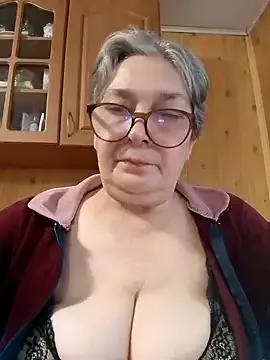 IrinaSweet54 from StripChat