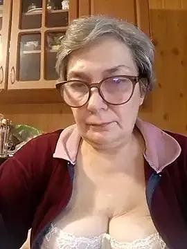 IrinaSweet54 from StripChat