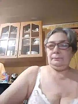 IrinaSweet54 from StripChat