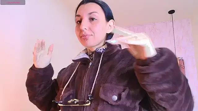 Iris__77 from StripChat is Freechat