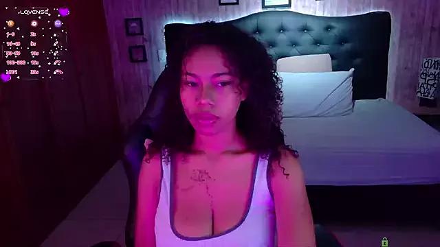 Iris_Evanss from StripChat