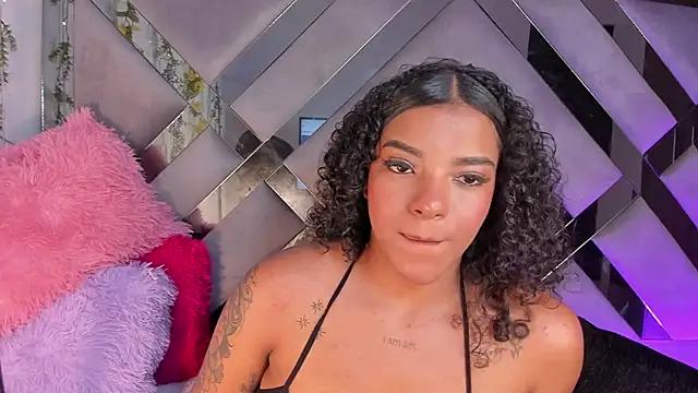 Explore our live girls sluts from our Custom and Multi clubs and checkout exclusive access to highly interactive content, such as shape, hair, titties, pussy type and many more.