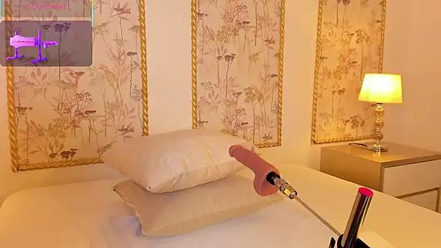 iris_violeta from StripChat is Freechat