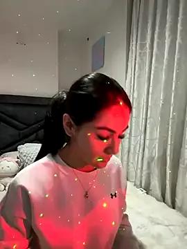IrisBrowm from StripChat