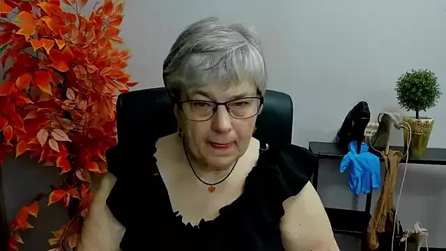 IrisDream from StripChat