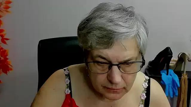 IrisDream from StripChat