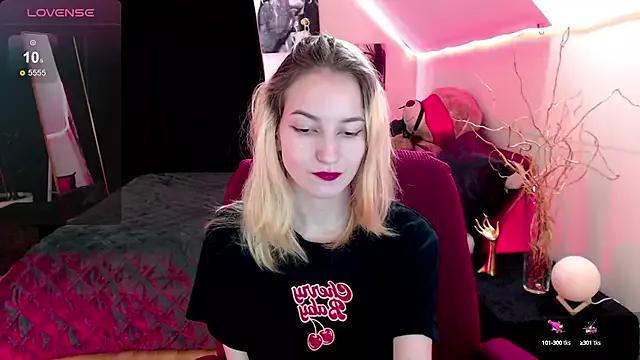 Explore our live girls sluts from our Custom and Multi clubs and checkout exclusive access to highly interactive content, such as shape, hair, titties, pussy type and many more.