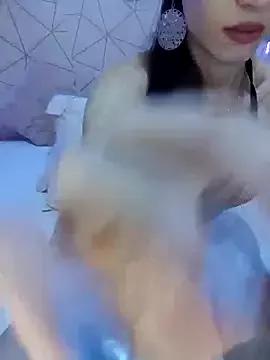 Irresistible24 from StripChat