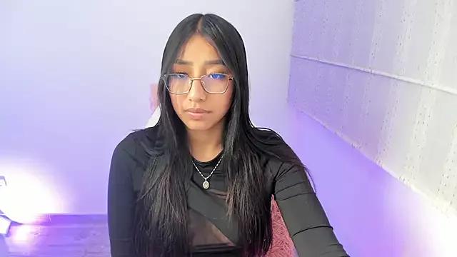 Explore our live girls sluts from our Custom and Multi clubs and checkout exclusive access to highly interactive content, such as shape, hair, titties, pussy type and many more.