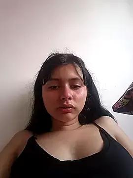 Isaa-bell from StripChat