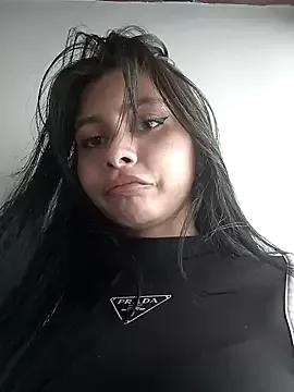 Isaa-bell from StripChat