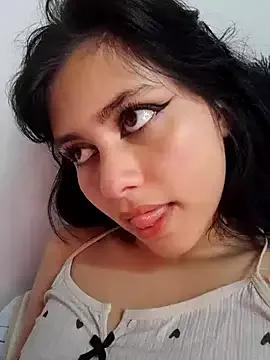 Isaa-bell from StripChat