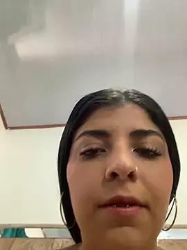 Isaa-Sweet from StripChat