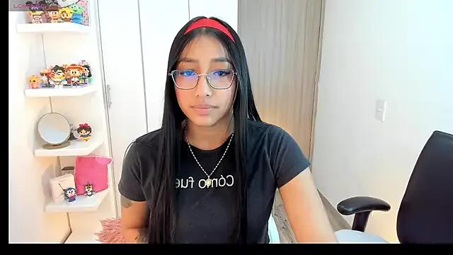 Isaa0 from StripChat