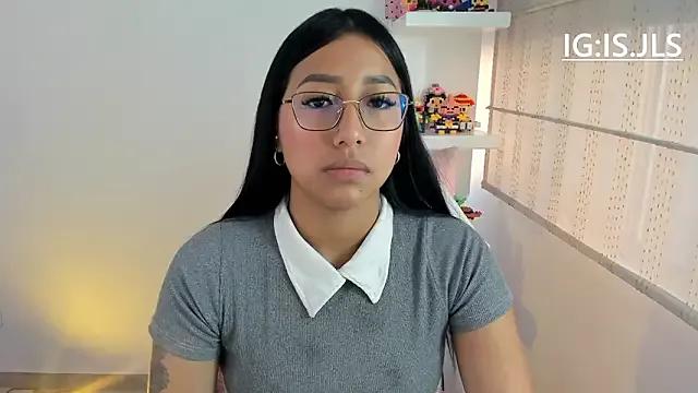 Isaa0 from StripChat