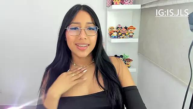 Isaa0 from StripChat