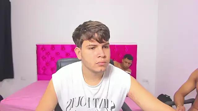 Explore our live girls sluts from our Custom and Multi clubs and checkout exclusive access to highly interactive content, such as shape, hair, titties, pussy type and many more.