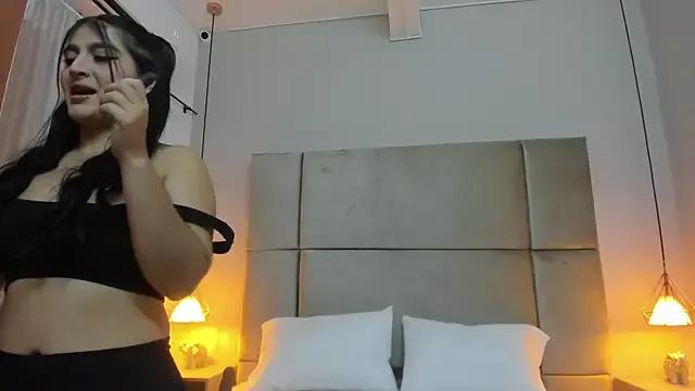 Explore our live girls sluts from our Custom and Multi clubs and checkout exclusive access to highly interactive content, such as shape, hair, titties, pussy type and many more.