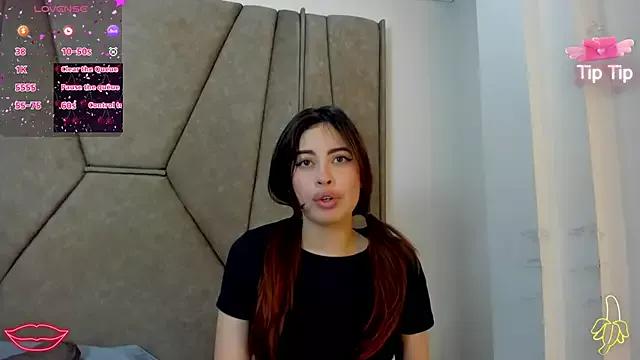 Explore our live girls sluts from our Custom and Multi clubs and checkout exclusive access to highly interactive content, such as shape, hair, titties, pussy type and many more.