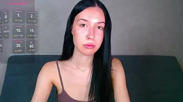 Explore our live girls sluts from our Custom and Multi clubs and checkout exclusive access to highly interactive content, such as shape, hair, titties, pussy type and many more.