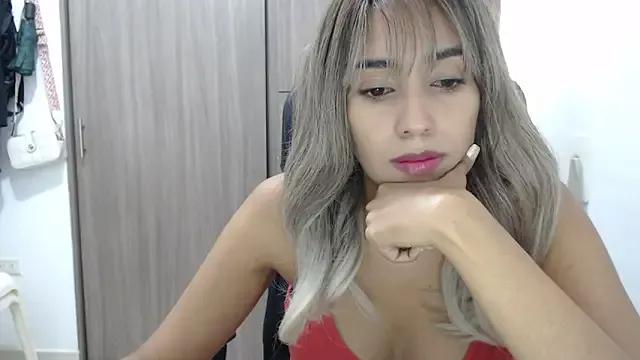 isabela_oh from StripChat is Freechat