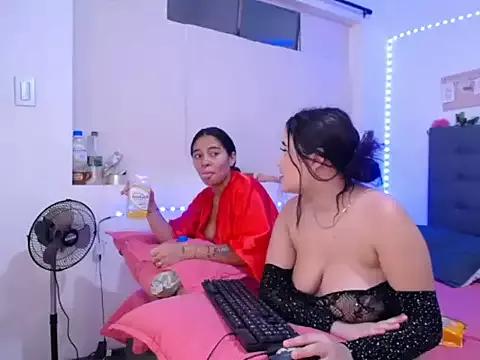 Explore our live girls sluts from our Custom and Multi clubs and checkout exclusive access to highly interactive content, such as shape, hair, titties, pussy type and many more.