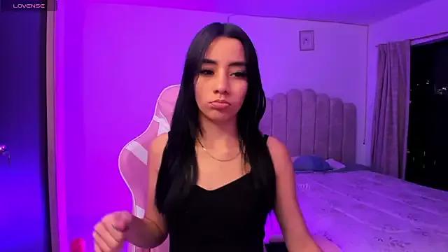 ISABELFORYOU1 from StripChat is Freechat