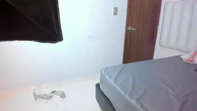 Isabella_Crofts webcams show profile image 