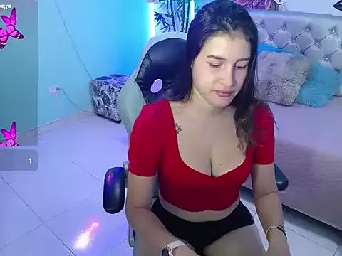 Explore our live girls sluts from our Custom and Multi clubs and checkout exclusive access to highly interactive content, such as shape, hair, titties, pussy type and many more.